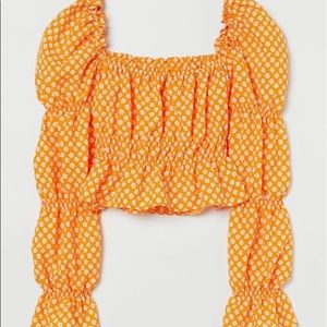 H&M cropped puff sleeve top
